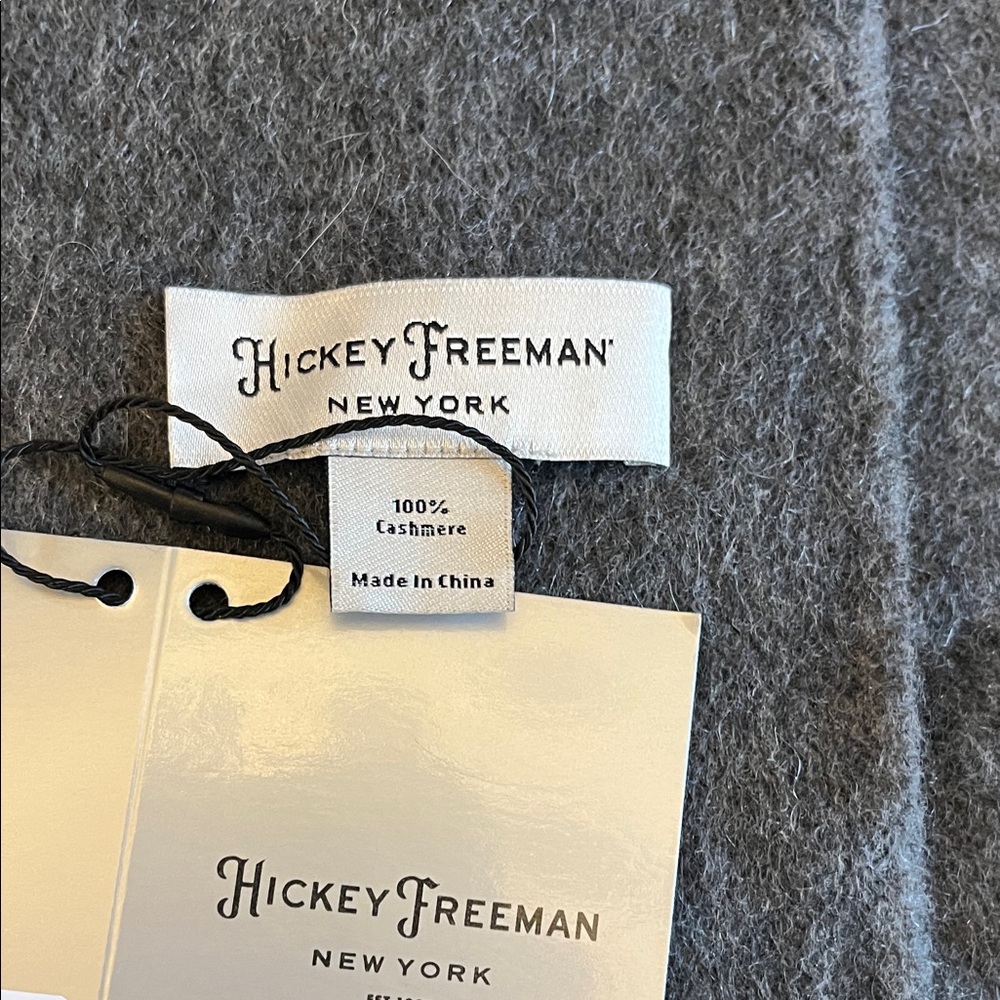 Hickey Freeman Reversable Scarf Black/Charcoal, 100% Cashmere, 12” x 66” - Picture 3 of 3